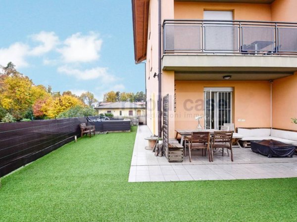 appartamento in vendita a Brenna