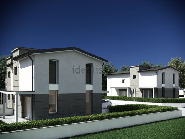 casa indipendente in vendita a Brenna