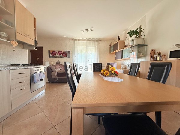 appartamento in vendita a Brenna