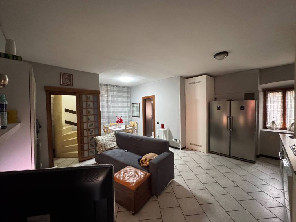 appartamento in vendita a Brenna