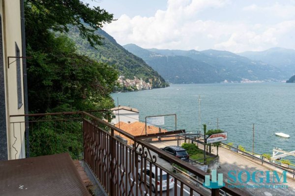 casa indipendente in vendita a Brienno
