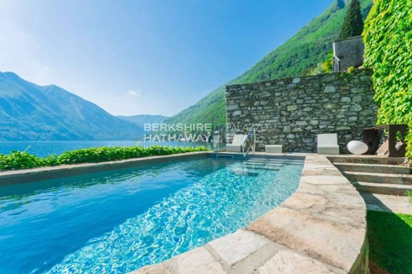 casa indipendente in vendita a Brienno