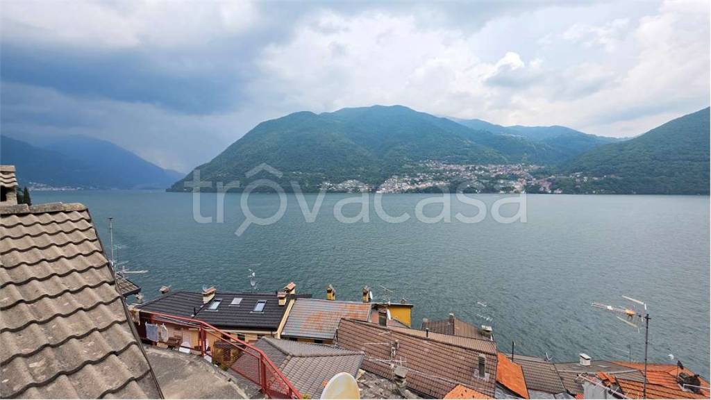 casa indipendente in vendita a Brienno