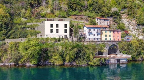 casa indipendente in vendita a Brienno