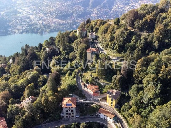 terreno edificabile in vendita a Brunate