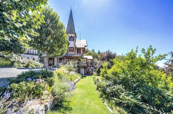 villa in vendita a Brunate
