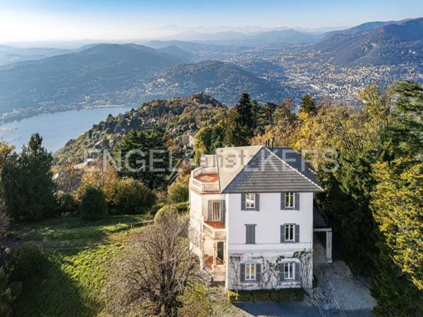 casa indipendente in vendita a Brunate