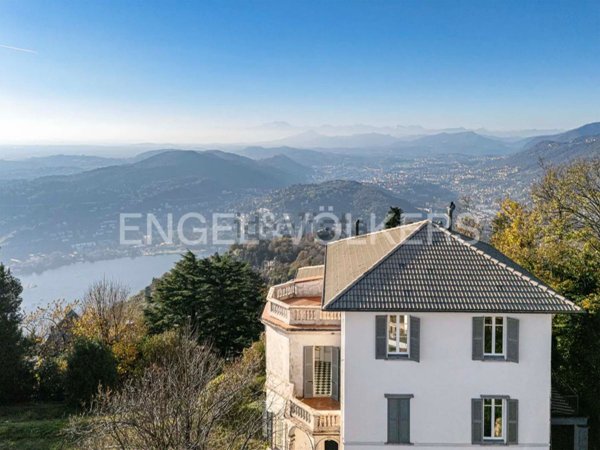 casa indipendente in vendita a Brunate