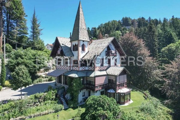 villa in vendita a Brunate