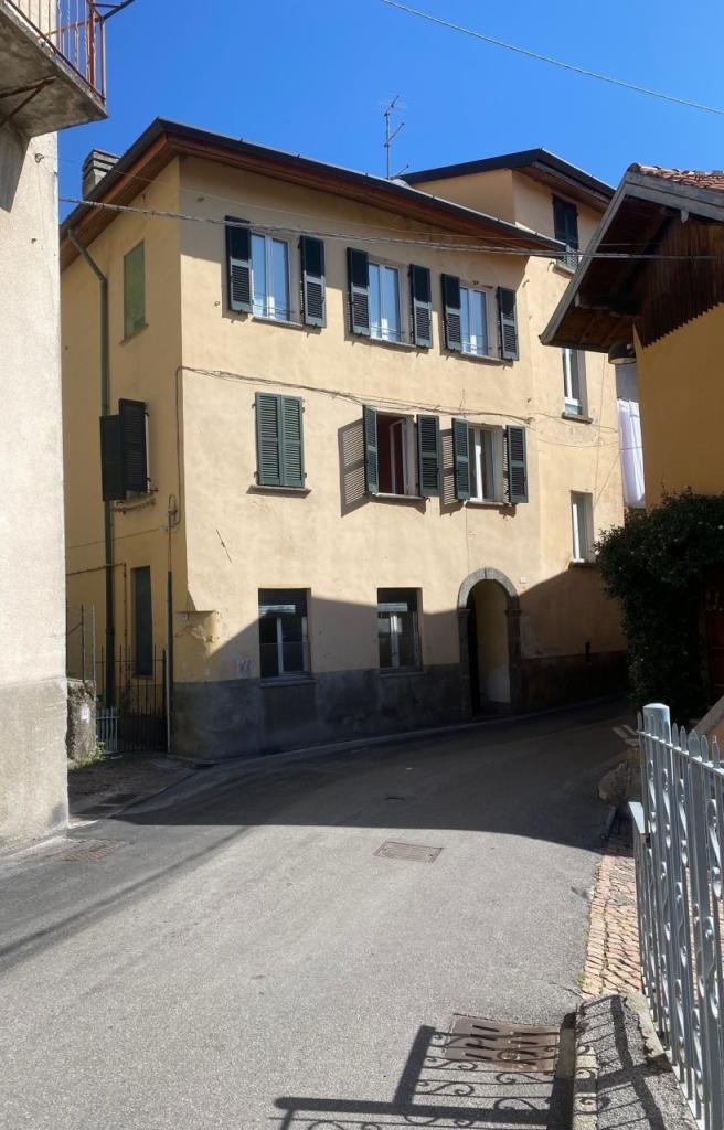 appartamento in vendita a Brunate