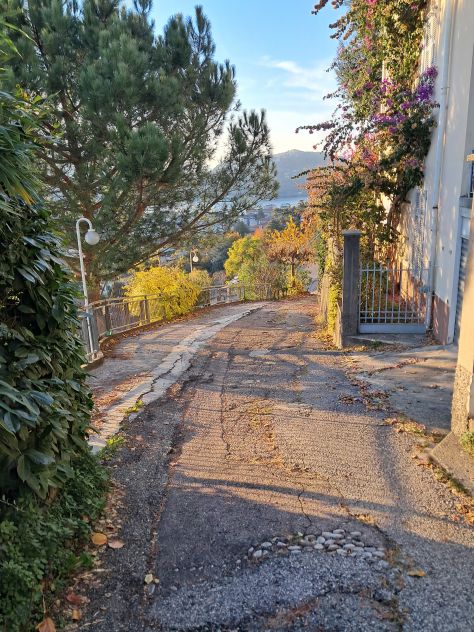 appartamento in vendita a Brunate