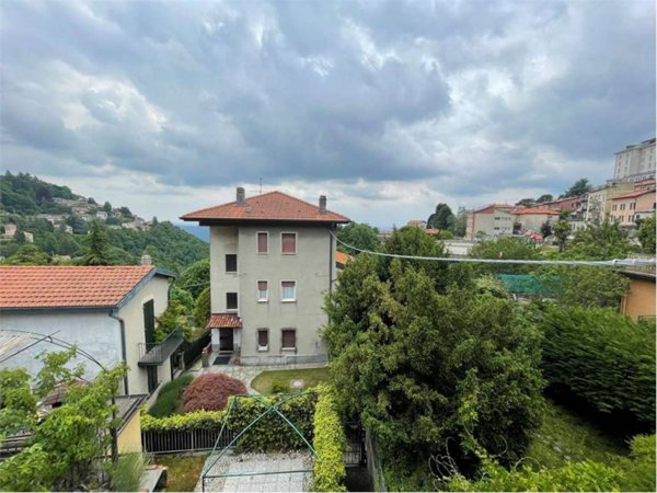 appartamento in vendita a Brunate