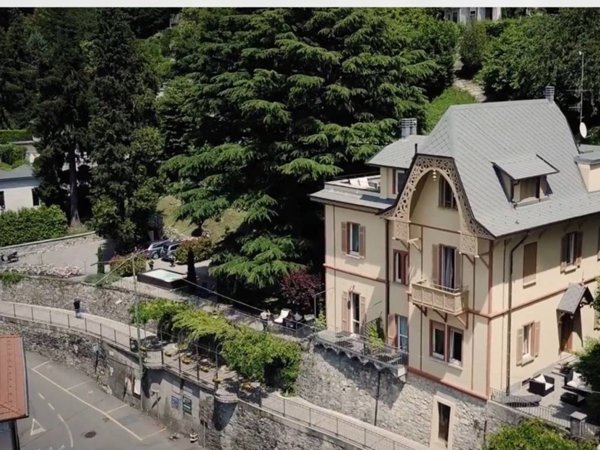 casa indipendente in vendita a Brunate