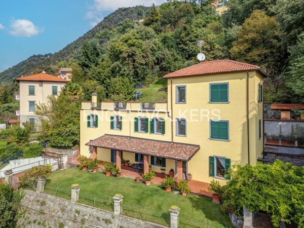 casa indipendente in vendita a Brunate