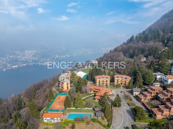 appartamento in vendita a Brunate