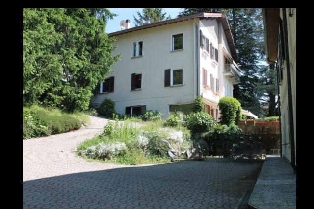 casa indipendente in vendita a Brunate