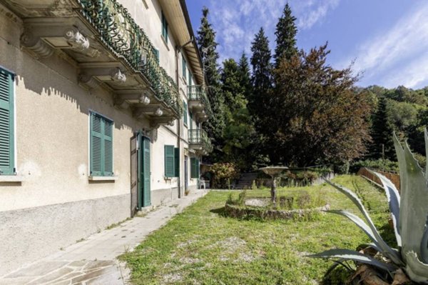 casa indipendente in vendita a Brunate