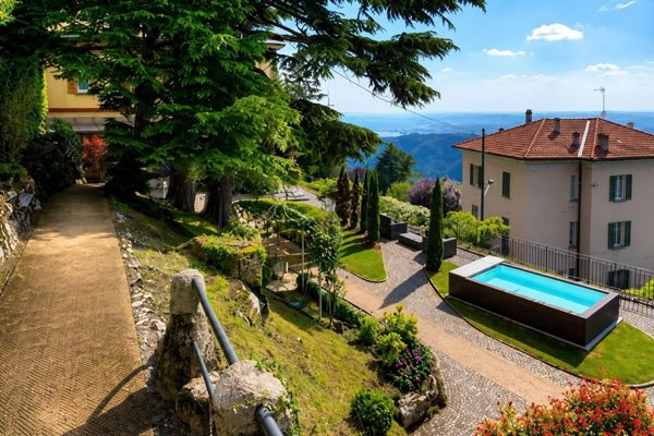 casa indipendente in vendita a Brunate in zona Nidrino