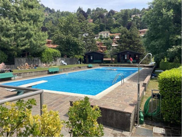 appartamento in vendita a Brunate in zona Nidrino