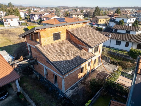 casa indipendente in vendita a Bulgarograsso