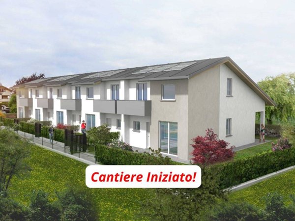 casa indipendente in vendita a Bulgarograsso