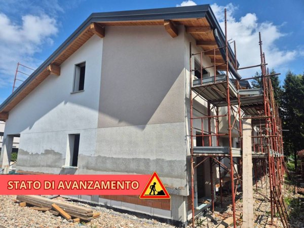 casa indipendente in vendita a Bulgarograsso
