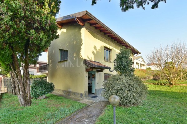 casa indipendente in vendita a Bulgarograsso