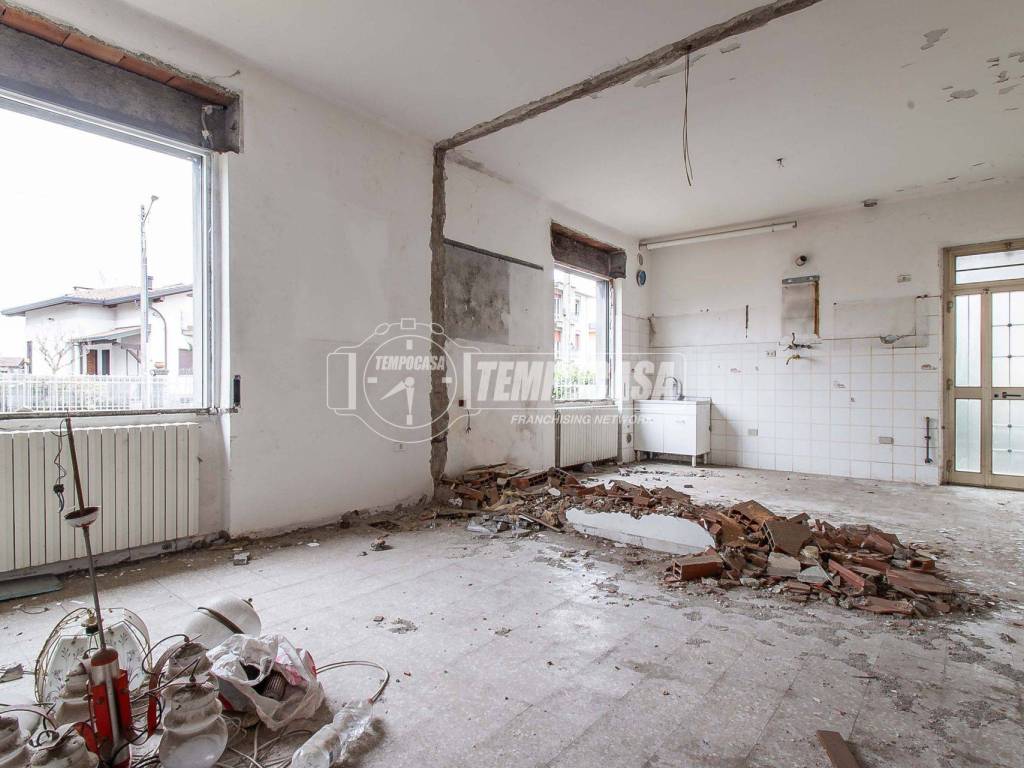 casa indipendente in vendita a Bulgarograsso