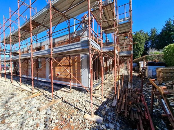 casa indipendente in vendita a Bulgarograsso