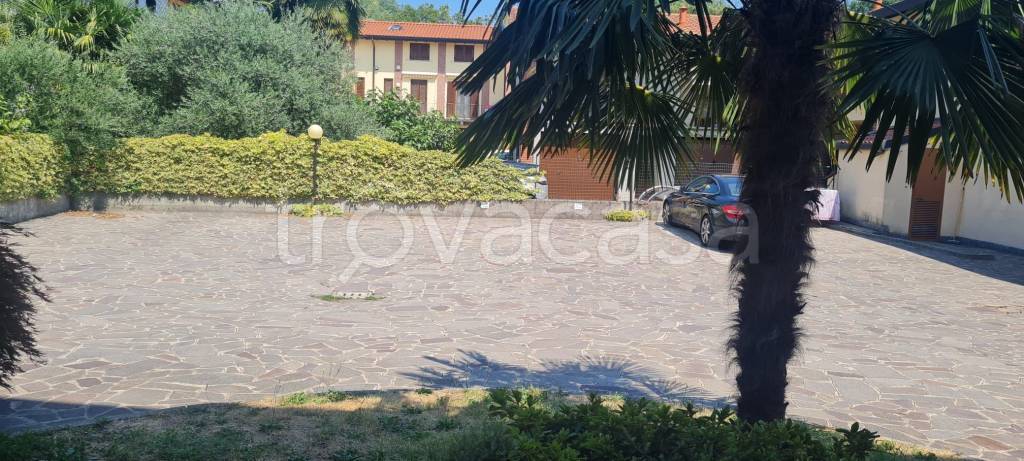 appartamento in vendita a Bulgarograsso