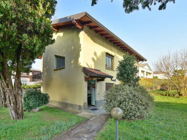 casa indipendente in vendita a Bulgarograsso