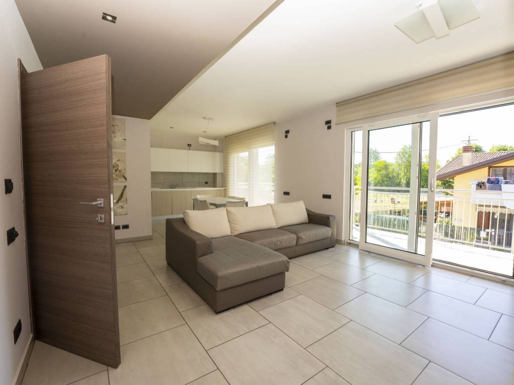 appartamento in vendita a Bulgarograsso