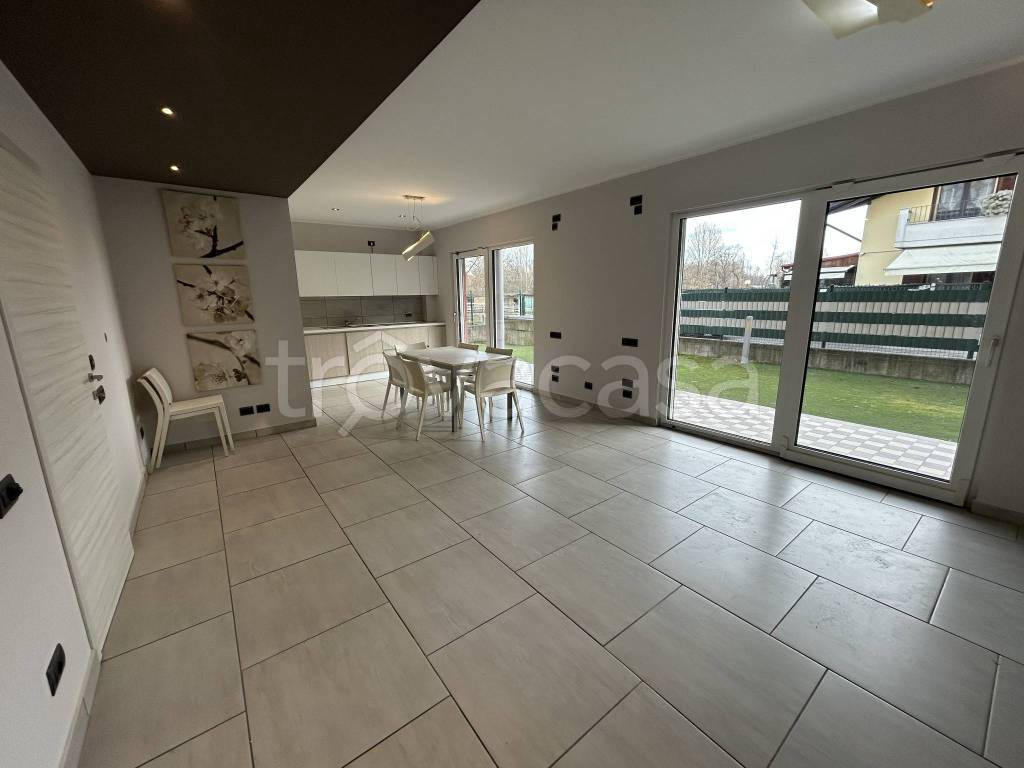 appartamento in vendita a Bulgarograsso