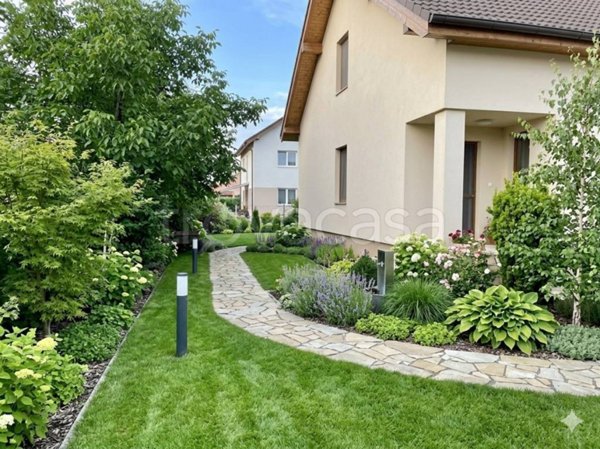 casa indipendente in vendita a Bulgarograsso