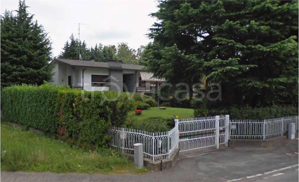 casa indipendente in vendita a Bulgarograsso