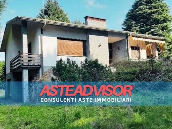 casa indipendente in vendita a Bulgarograsso