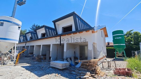 casa indipendente in vendita a Bulgarograsso