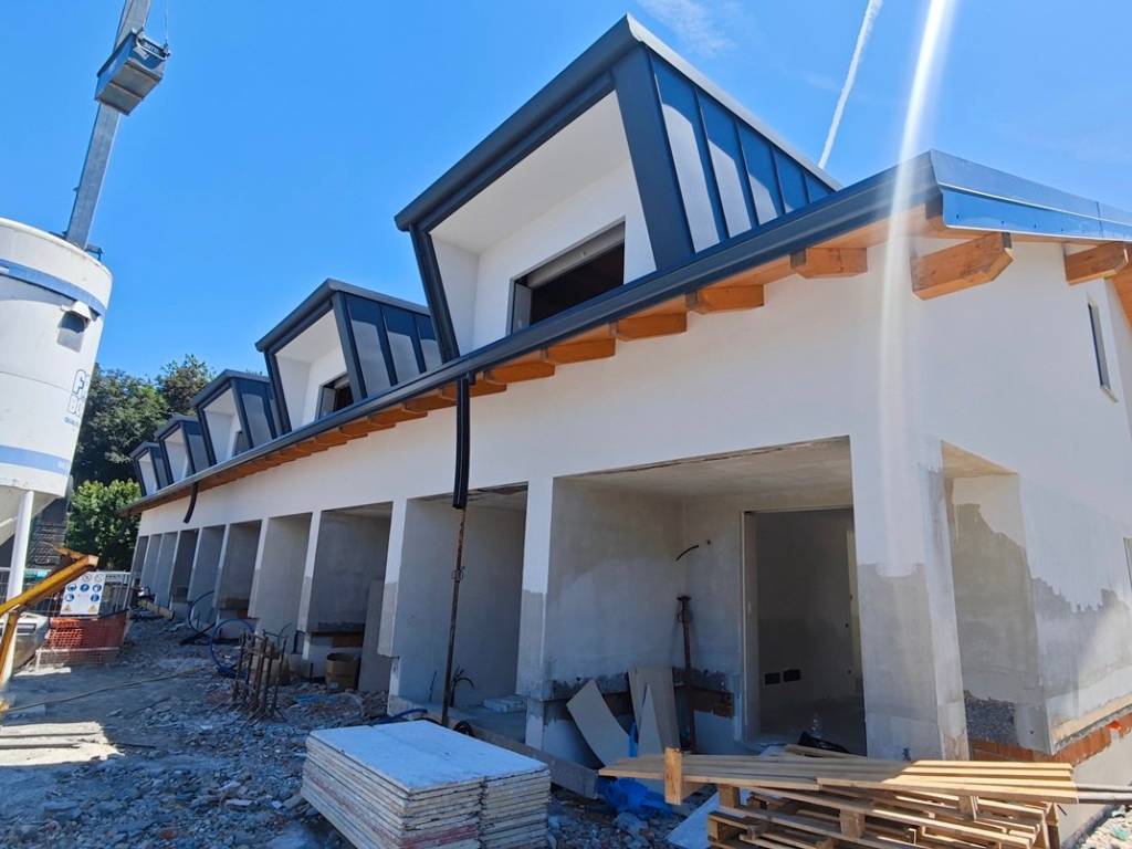 casa indipendente in vendita a Bulgarograsso