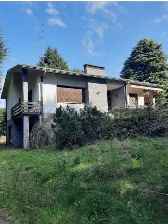 casa indipendente in vendita a Bulgarograsso