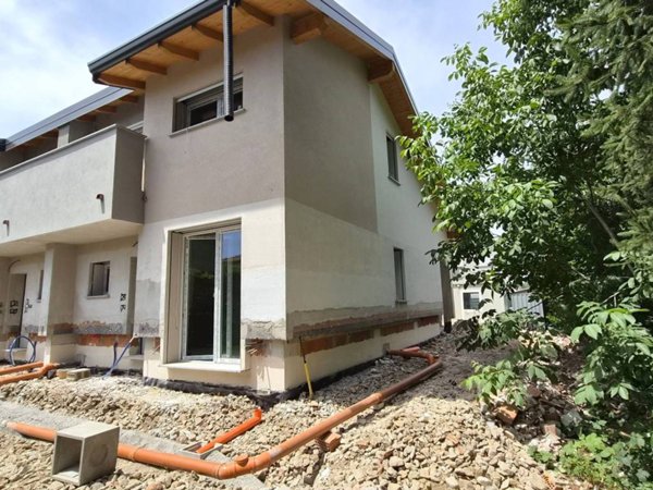 casa indipendente in vendita a Bulgarograsso