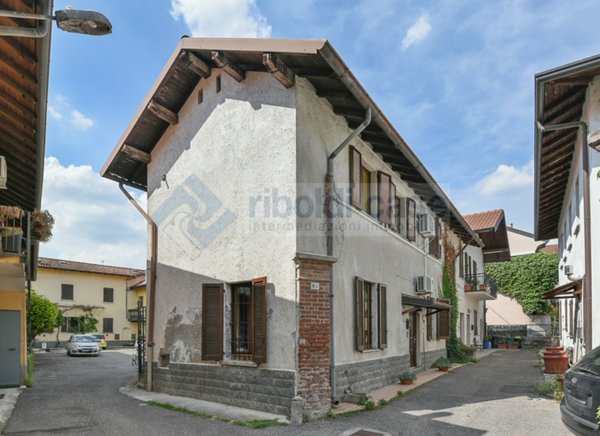 casa indipendente in vendita a Cabiate