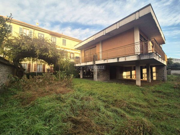 casa indipendente in vendita a Cabiate
