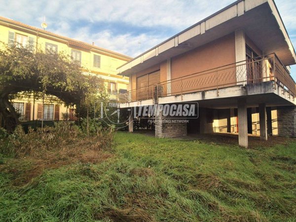 casa indipendente in vendita a Cabiate