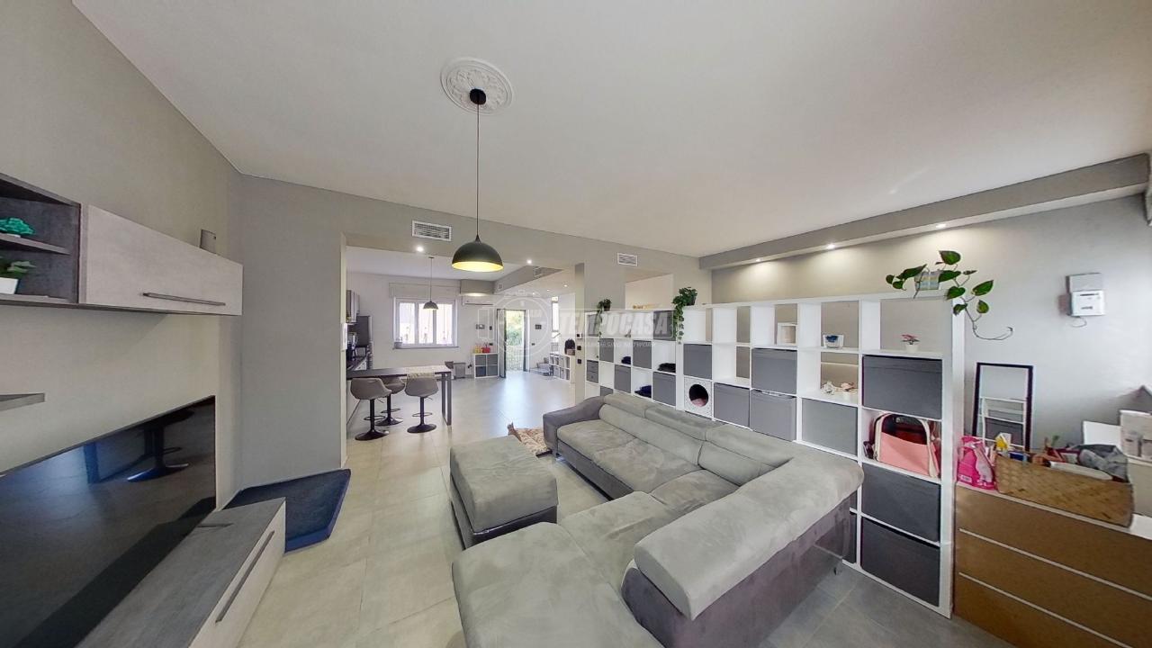 casa indipendente in vendita a Cabiate