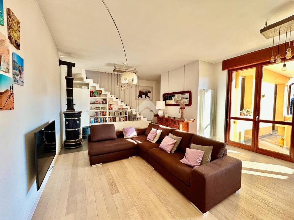 casa indipendente in vendita a Cabiate