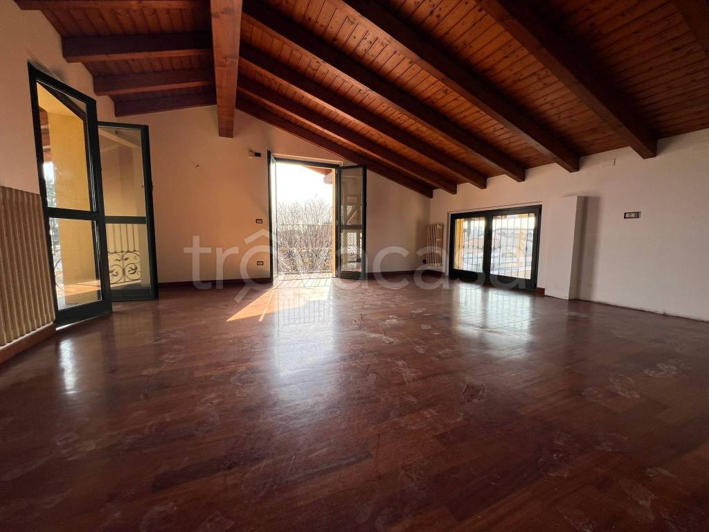 appartamento in vendita a Cabiate