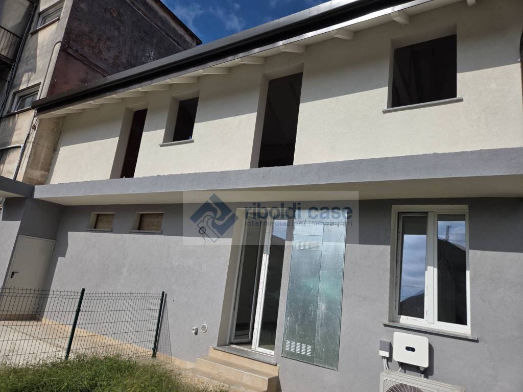 appartamento in vendita a Cabiate