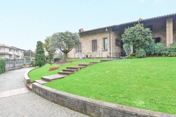 casa indipendente in vendita a Cabiate