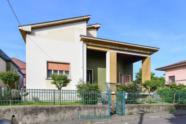 casa indipendente in vendita a Cabiate