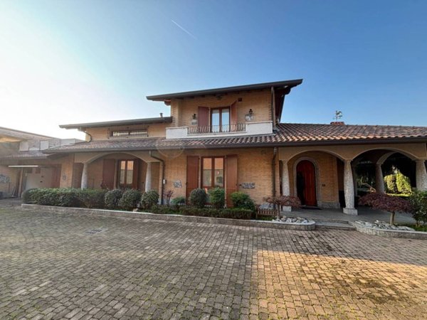 casa indipendente in vendita a Cabiate
